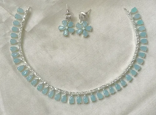AD-Stone Choker -Silver Finish